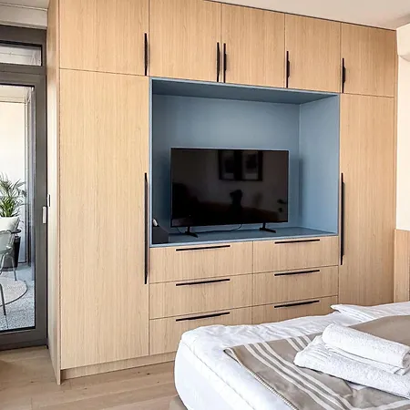 High-floor Cityview Ac Parking Eurovea Center * Bratislava