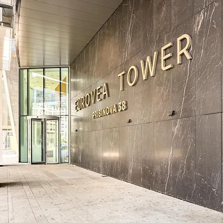 Apartman High-floor Cityview Ac Parking Eurovea Center
